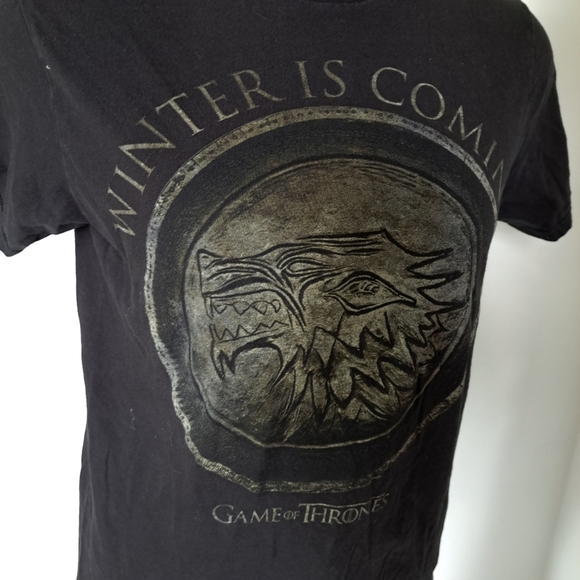 Game of Thrones | Black women's graphic short sleeve t shirt "winter is coming - Picture 5 of 9